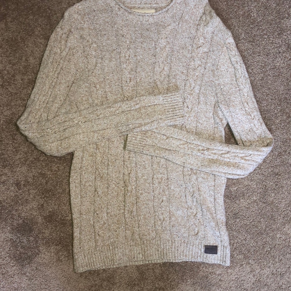Hollister sweater